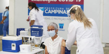 A vacinação contra covid ocorre em cinco pontos de Campinas. Foto: Divulgação