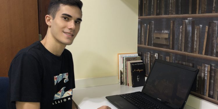 O estudante Bruno Amatti, de Valinhos: desempenho vitorioso no vestibular apesar da pandemia - Foto: Divulgação