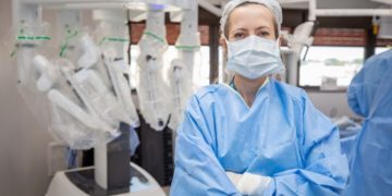 Cirurgiã mostra pioneirismo em hospital de Campinas