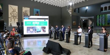 SP planeja vacinar 530 mil da Educação e Segurança