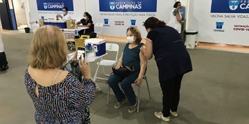 Começa o agendamento da vacina para maiores de 69 anos