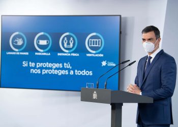Primeiro-ministro Pedro Sánchez, da Espanha, em conferência onde anuncia o plano de vacinação no país Foto: Fotos Públicas