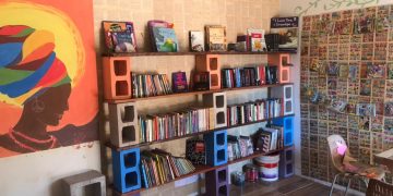 Primeira biblioteca da comunidade Chico Amaral, em Campinas: espaço idealizado por Majori Nascimento da Silva - Foto: Divulgação