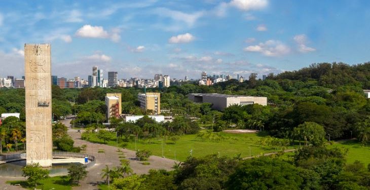 Praça do Relógio, na USP, em São Paulo: pela primeira vez uma universidade brasileira figura entre as cem melhores no ranking - Foto: Célia Bastos/USP Imagens