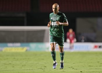 Régis deve ser desfalque do Guarani no confronto com a Ferroviária