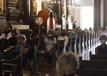 Missa de Páscoa realizada na Catedral Metropolitana de Campinas: obediência às regras sanitárias. Foto: Divulgação/Facebook