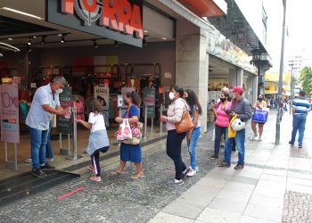 Loja na Rua 13 de Maio, no centro de Campinas, começa a receber clientes após flexibilização Foto: Leandro Ferreira/Hora Campinas
