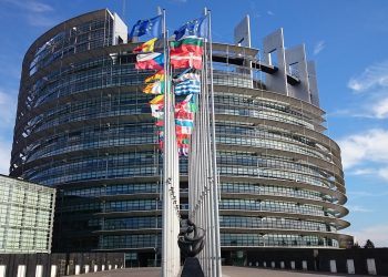 Sede do Parlamento Europeu: cansados pela 3 onda, os europeus estão mais pragmáticos e realistas Foto: Pixabay/Divulgação