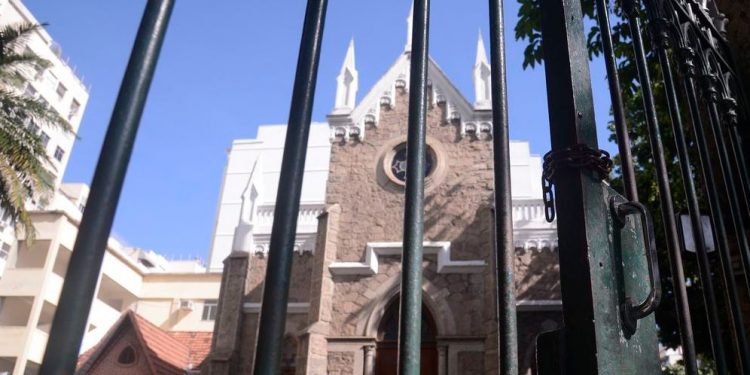 Ministro do STF libera cerimônias religiosas presenciais na Páscoa