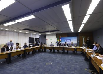 Prefeitos da RMC em reunião em Campinas: verba deverá ser destinada ao trabalho de combate a pandemia. Foto: Divulgação \ PMC