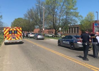 A polícia do condado  de Knoxville confirmou o tiroteio na escola nesta segunda: Foto: Reprodução Twitter