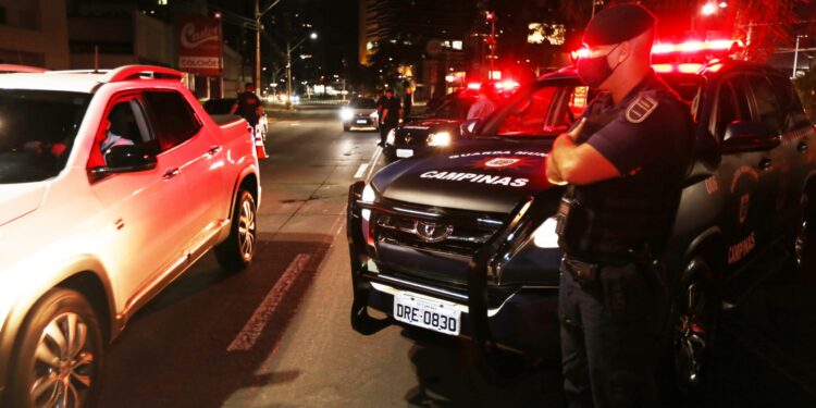 Câmara aprova multa de R$ 18,9 mil para festas clandestinas