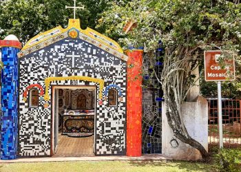 Na Serra da Mantiqueira, São Bento do Sapucaí ganha destaque no elaborado trabalho de seus artistas: capela na propriedade de Ângelo Milani - Fotos: Francisco Lima Neto