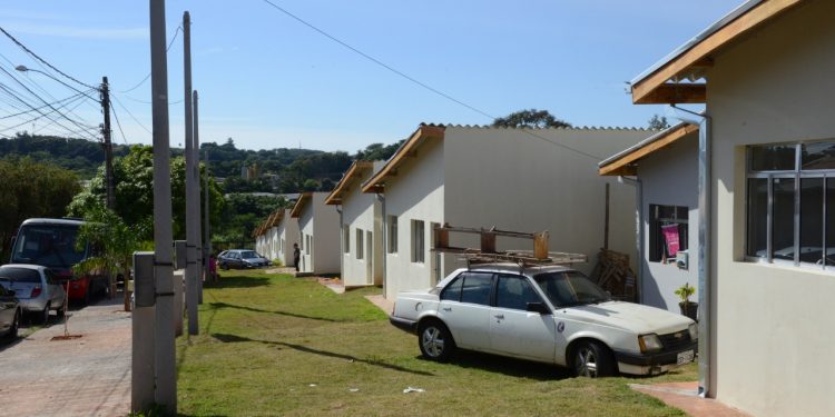 Conjunto de 15 casas construído no Parque Eldorado. Foto: Eduardo Lopes/Divulgação