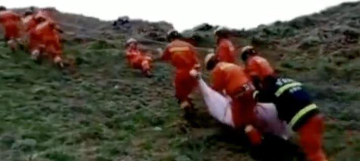 Frio e chuva deixam 21 atletas mortos em ultramaratona na China