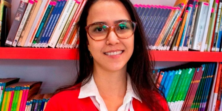 Artigo: A educação de surdos em tempos de crise – por Jéssica Vasconcelos Dorta
