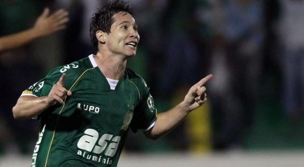 Medina e Caíque relembram histórias no Dérbi pelo Guarani