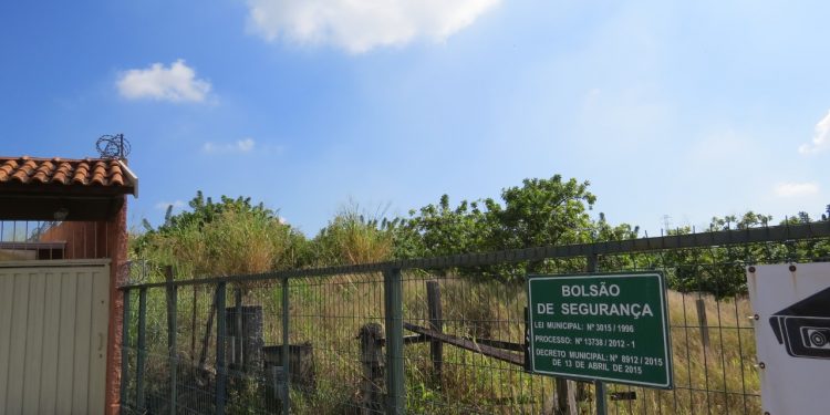 Risco de queimada deixa moradores de Valinhos apreensivos