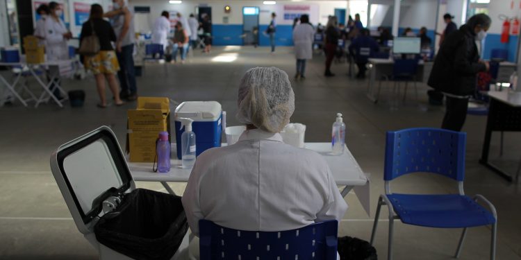 Posto de vacinação contra a Cobid-19, em Campinas: balanço do TCE. Foto: Leandro Ferreira \ Hora Campinas