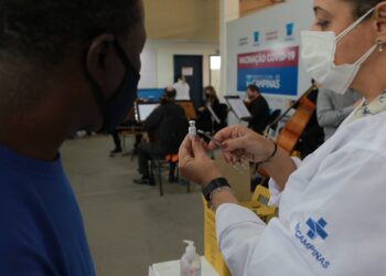 Covid: Dia D vai vacinar pessoas com comorbidades com 45 anos ou mais