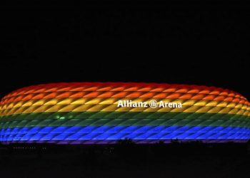 Munique pretendia iluminar a Allianz Arena com as cores do arco-íris. Foto: Reprodução