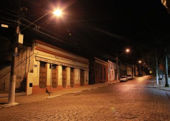 Rua central do distrito de Joaquim Egídio: realização da 1ª Festa das Nações. Foto: Leandro Ferreira/Hora Campinas