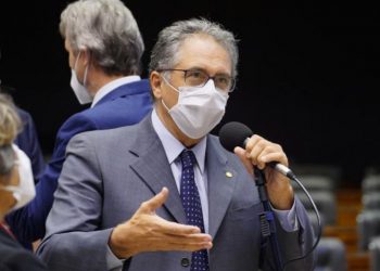 O deputado petista Carlos Zarattini - Foto: Pablo Valadares/Câmara dos Deputados