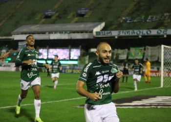 Régis comemora o gol da vitória do Guarani - Foto: Celso Congilio/Guarani FC