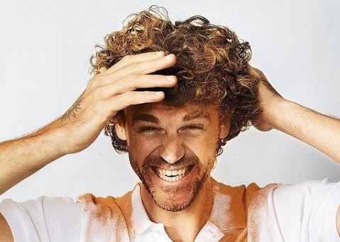 Há 20 anos, Gustavo Kuerten se tornava tricampeão de Roland Garros