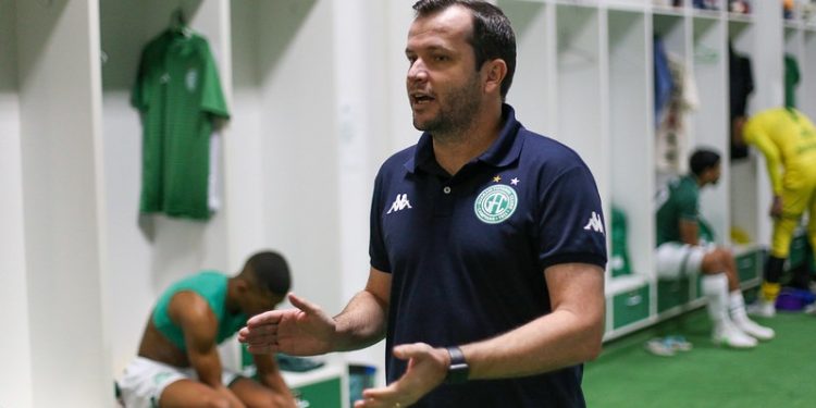 O técnico bugrino Daniel Paulista admite que dérbi "é um jogo diferente" dos demais. Foto: Thomaz Marostegan/Guarani FC