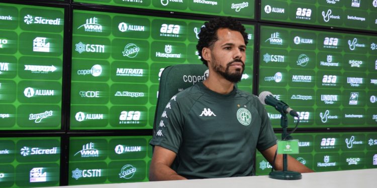 Capitão bugrino vibra com ‘gol mais bonito da carreira’