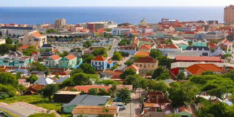 Aruba reabre as fronteiras para os brasileiros