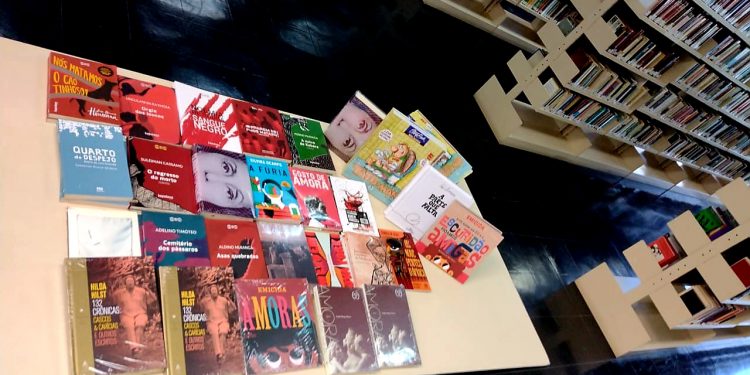 Livros doados ao acervo da biblioteca municipal de Campinas. Foto: Divulgação