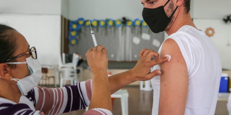 A secretaria de Saúde prepara a aplicação de duas mil vacinas neste sábado. Foto: Divulgação