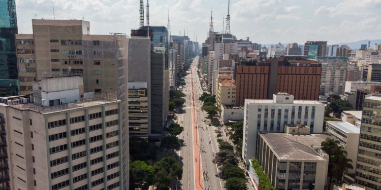 Avenida Paulista deverá receber parte dos manifestantes no ato de 1º de Maio: embate de narrativas e de ideias Foto: Rogério Cassimiro/MTUR