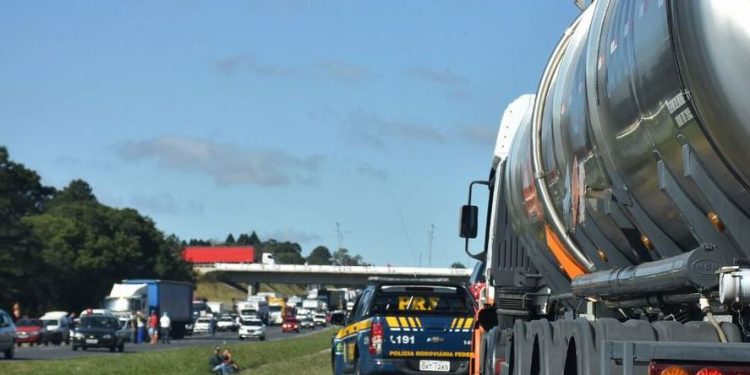 Feriado em São Paulo movimenta rodovias até domingo