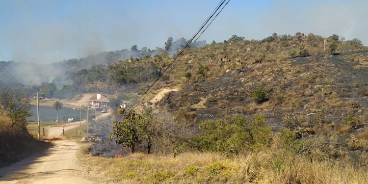 Extensa área de preservação ambiental sofre com queimada em Valinhos: Prefeitura cria comitê para gestão do problema - Foto: Divulgação