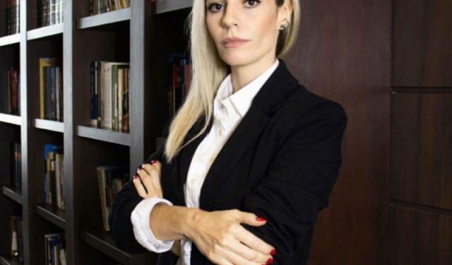 Justiça confirma dispensa por justa causa de trabalhadora que recusou vacinação