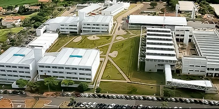 Complexo do campus 1 da PUC-Campinas: confira as opções de especialização. Foto: Divulgação