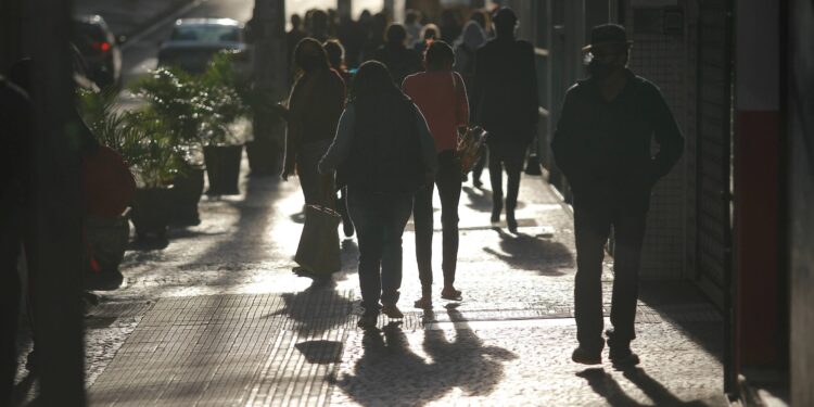 Campinas registra mais 12 mortes na pandemia; casos superam 126 mil
