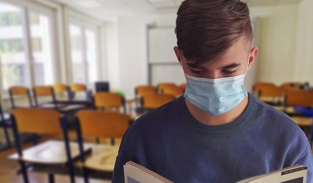 Cai número de famílias que defendem fechamento de escolas na pandemia