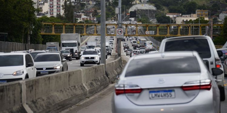 Levantamento de empresa de sistema eletrônico de pagamento de pedágio mostra crescimento do movimento em estradas - Foto: Fernando Frazão/Agência Brasil