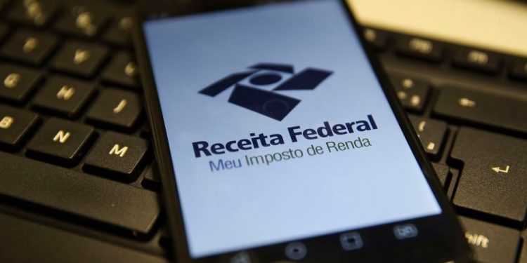 Receita paga nesta segunda lote residual da declaração de imposto de renda - Foto: Marcello Casal Jr/Agência Brasil