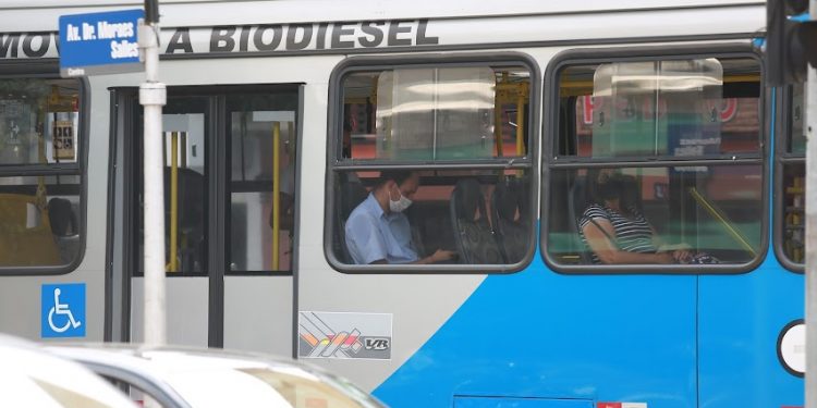 Faixas exclusivas para os ônibus estão sendo implantadas em Campinas. Foto: Leandro Ferreira/Hora Campinas