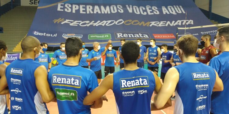 Vôlei Renata insere jovens da base nos treinos