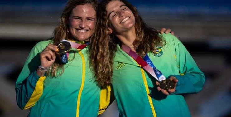 Martine Grael e Kahena Kunze são bicampeãs olímpicas: história olímpica - Foto: Jonne Roriz/COB