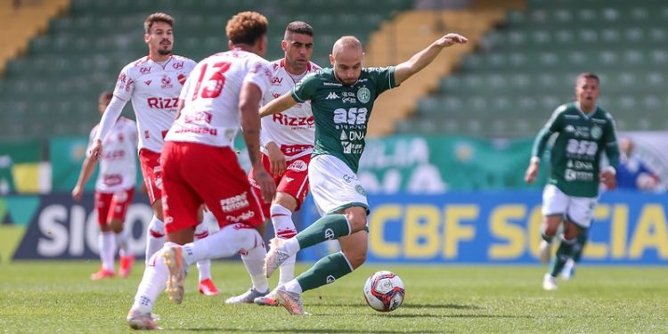 Régis atuou pela última vez na partida diante do Vila Nova. Foto: Thomaz Marostegan/Guarani FC