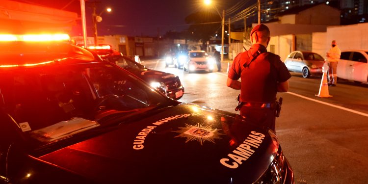 GM em ação contra a aglomeração, na região central de Campinas. Foto/ Divulgação PMC