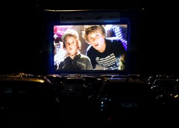 Serão permitidos quatro ocupantes por carro no cine drive-in. Foto: Carlos Bassan/PMC