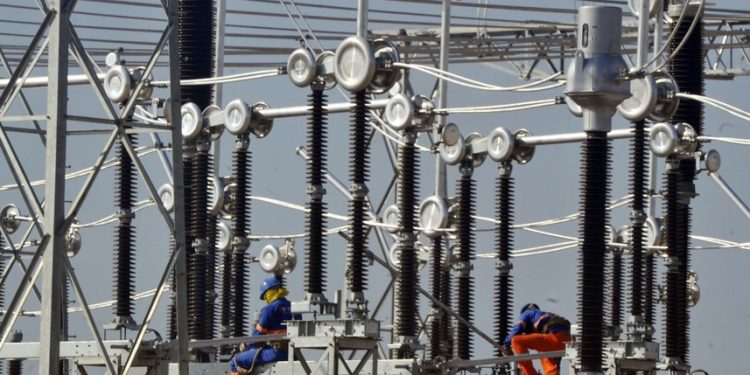 Linha de transmissão no Amapá: perda por furto de energia ou erro pode superar 10% da receita na Região Norte. Foto: Agência Senado